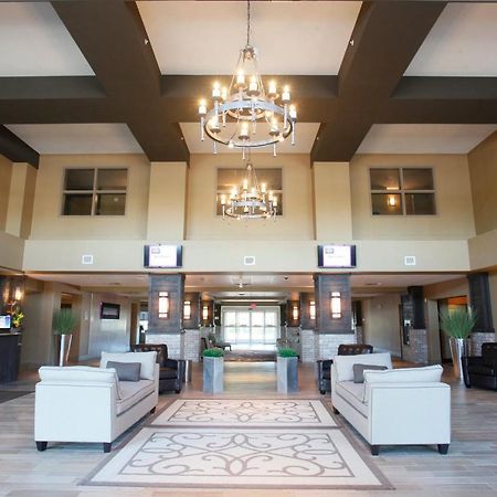 Pomeroy Inn & Suites At Olds College Εξωτερικό φωτογραφία
