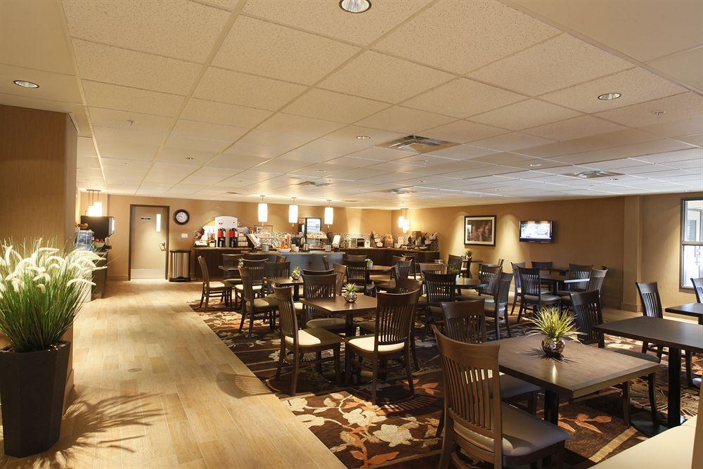 Pomeroy Inn & Suites At Olds College Εξωτερικό φωτογραφία
