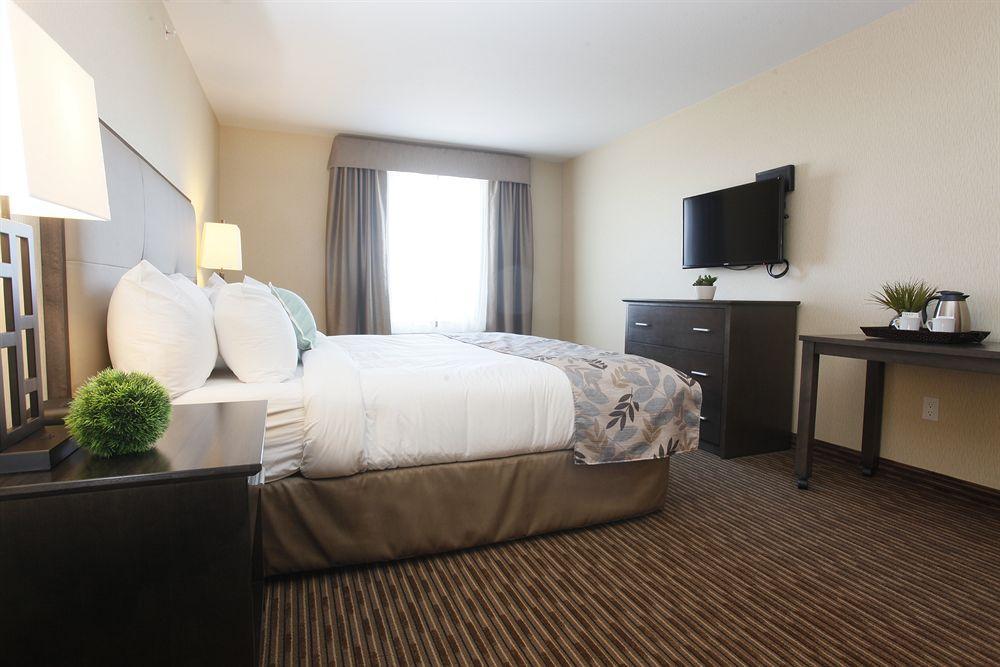 Pomeroy Inn & Suites At Olds College Εξωτερικό φωτογραφία