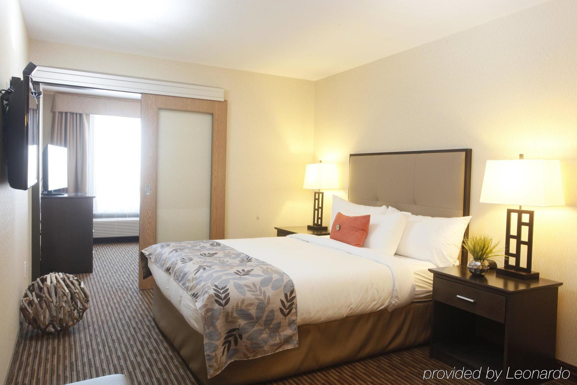 Pomeroy Inn & Suites At Olds College Εξωτερικό φωτογραφία