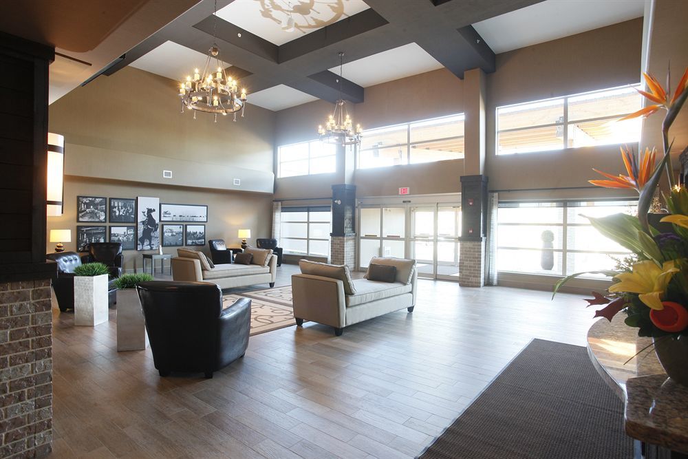 Pomeroy Inn & Suites At Olds College Εξωτερικό φωτογραφία