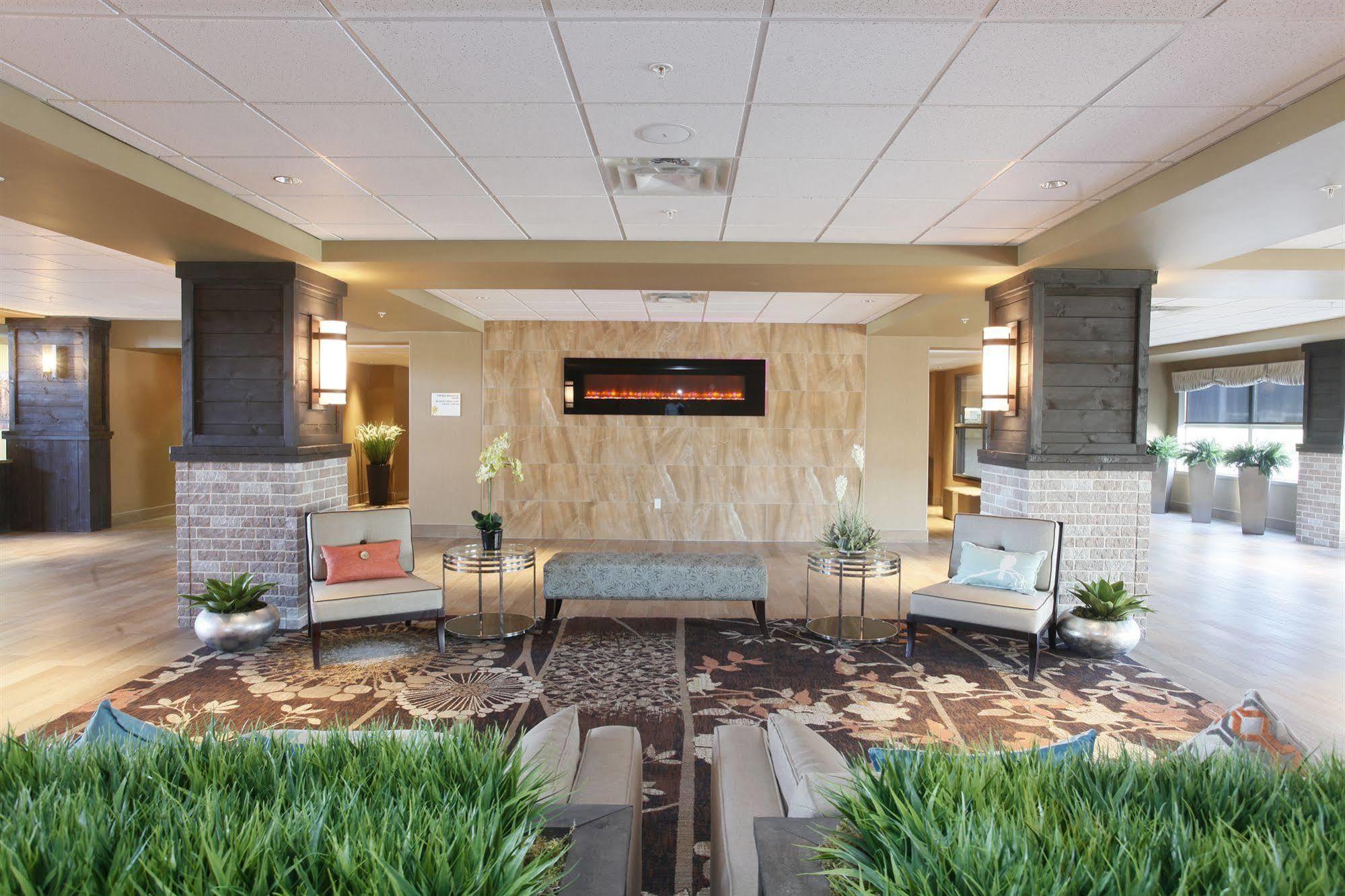 Pomeroy Inn & Suites At Olds College Εξωτερικό φωτογραφία